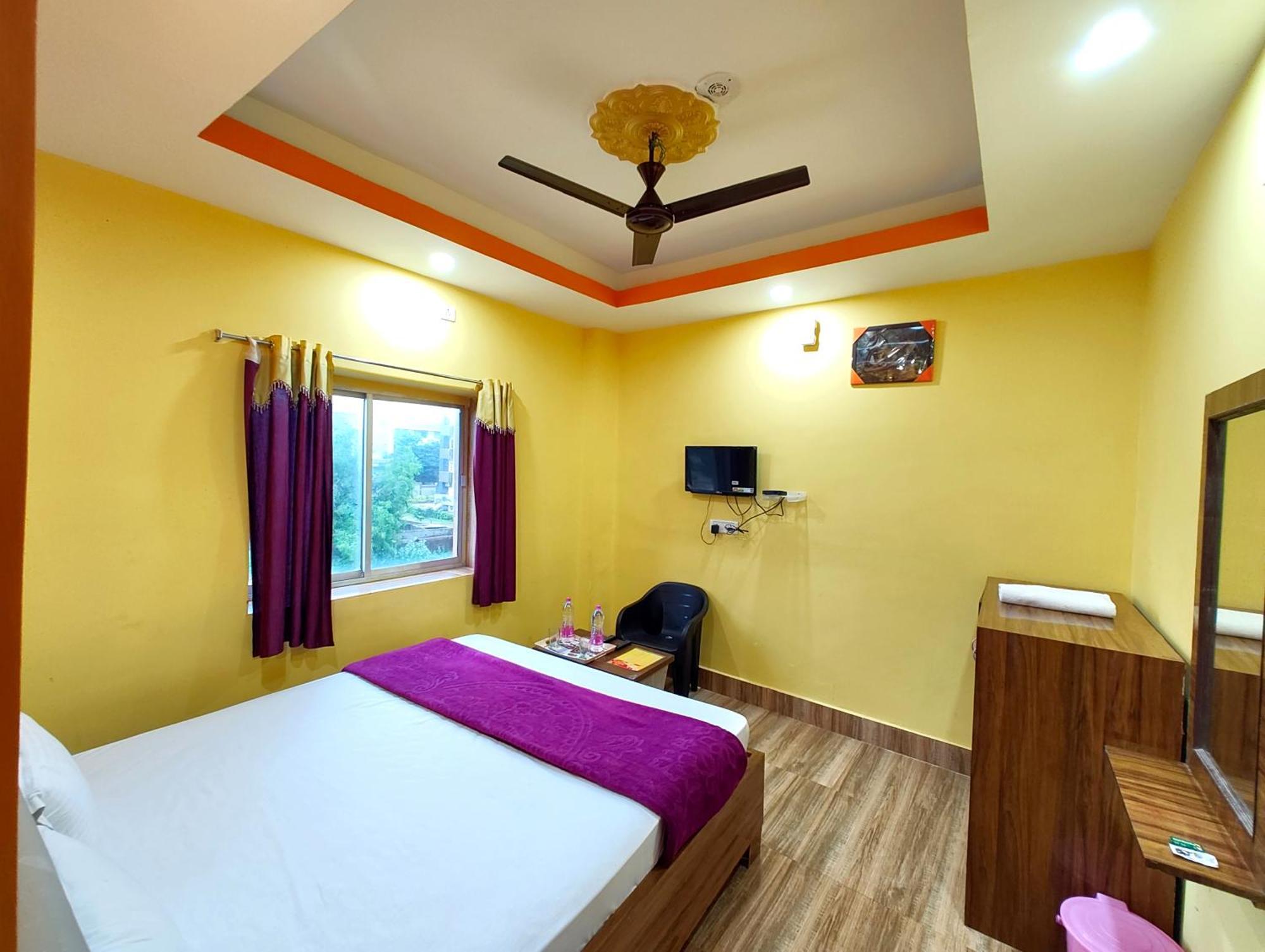 Goroomgo Sahoo Palace Puri - Prime Location Near Sea Beach - Excellent Service With Parking Facilities Eksteriør billede