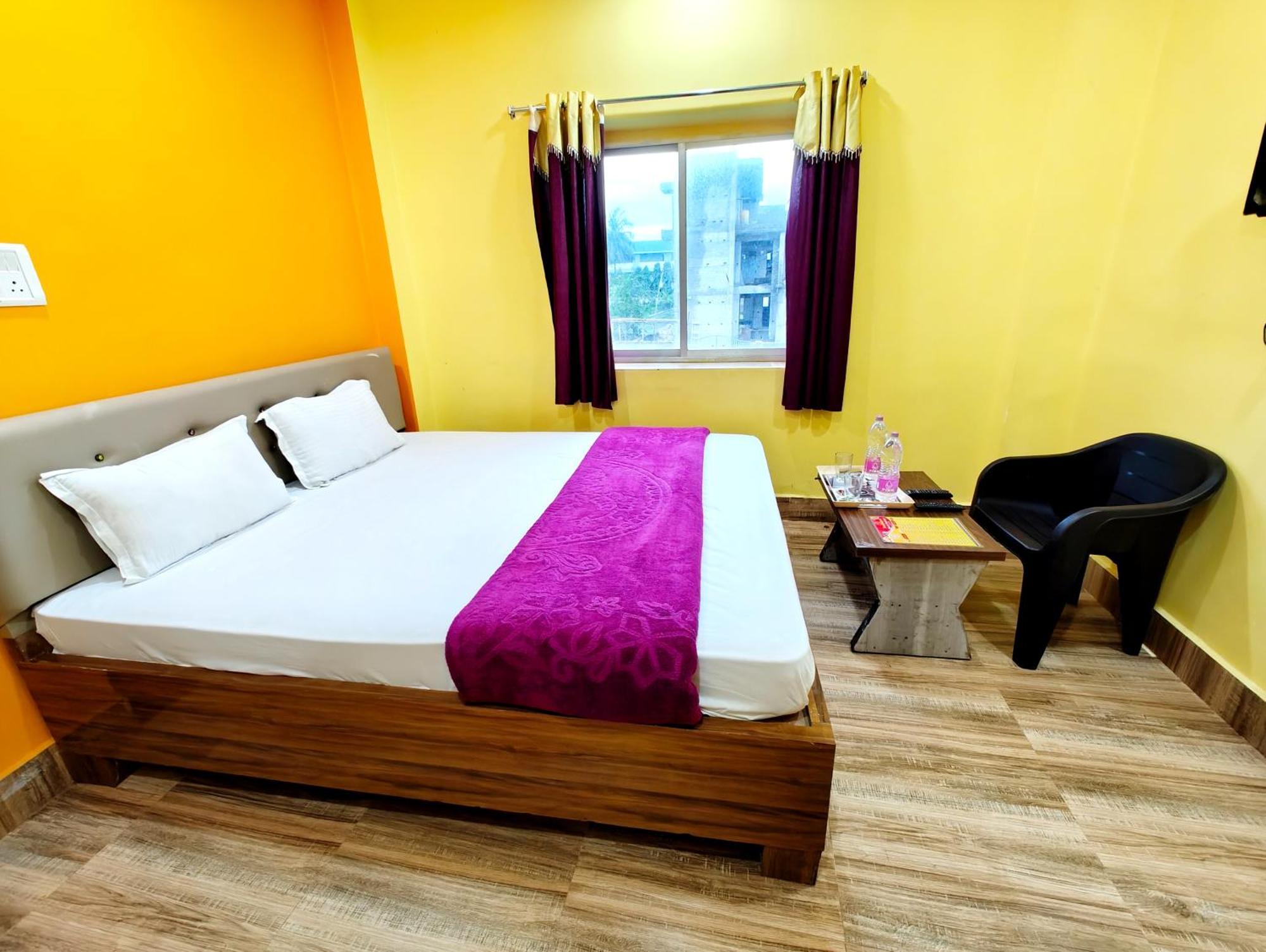 Goroomgo Sahoo Palace Puri - Prime Location Near Sea Beach - Excellent Service With Parking Facilities Eksteriør billede