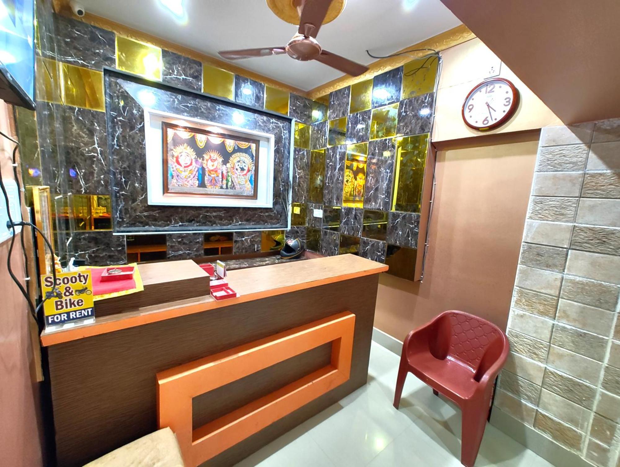 Goroomgo Sahoo Palace Puri - Prime Location Near Sea Beach - Excellent Service With Parking Facilities Eksteriør billede