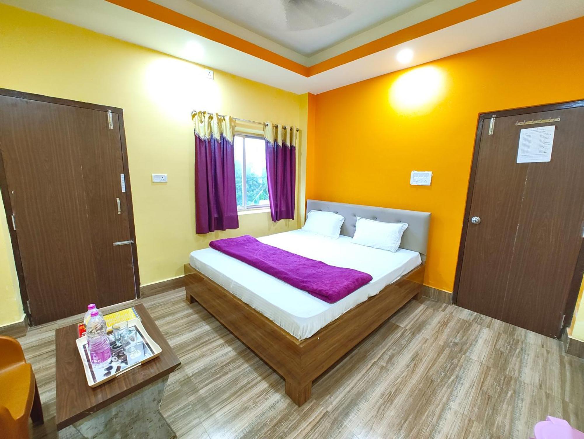 Goroomgo Sahoo Palace Puri - Prime Location Near Sea Beach - Excellent Service With Parking Facilities Eksteriør billede